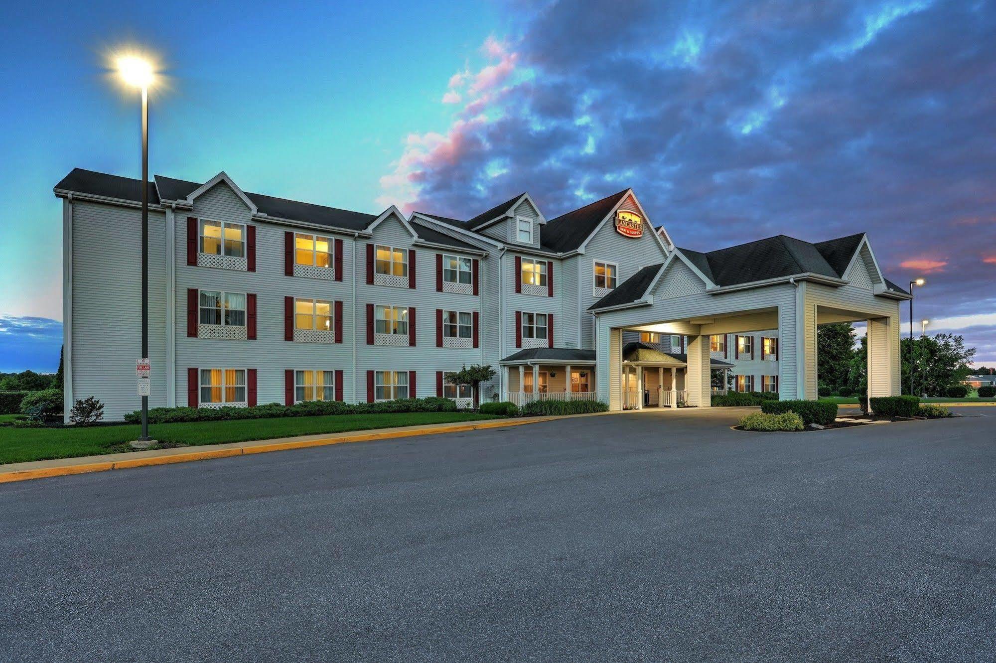 Lancaster Inn&Suites Manheim Exterior foto